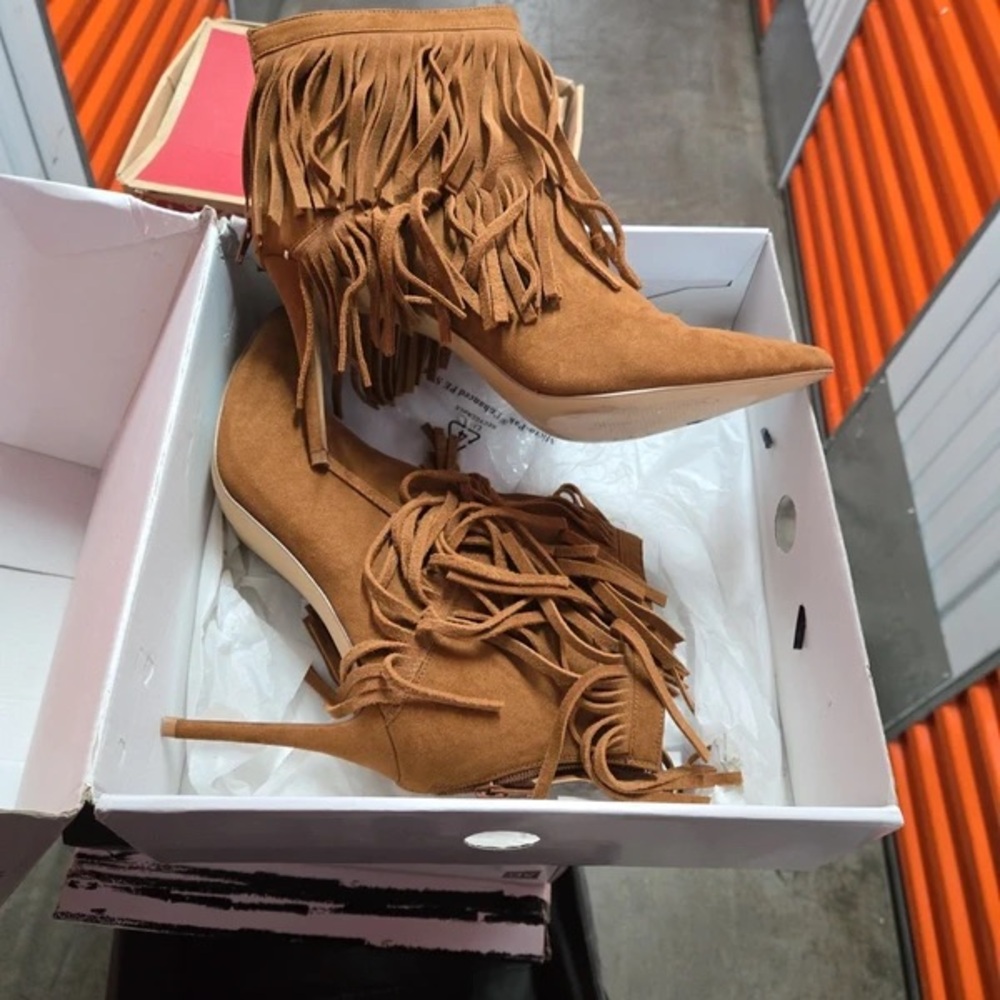 Stylish Tan Fringe Heeled Boots